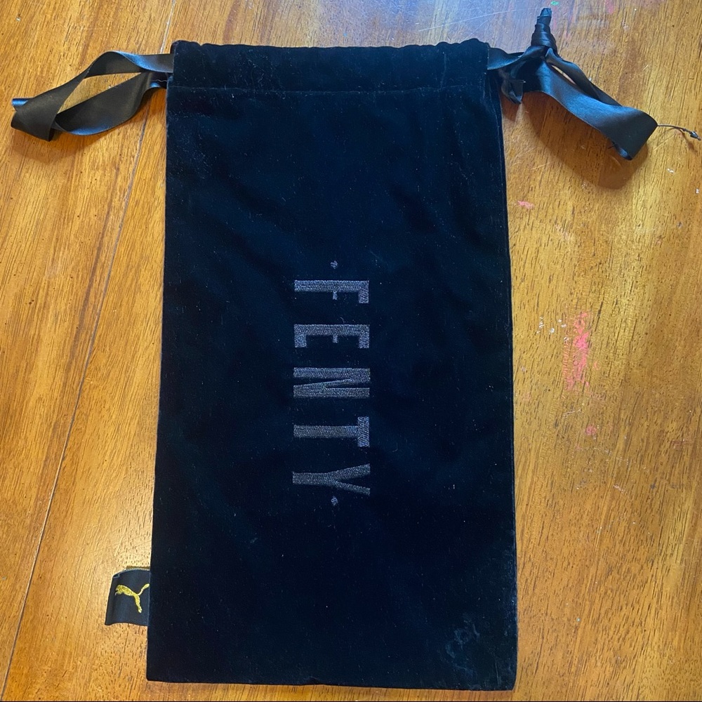 Fenty dust bag